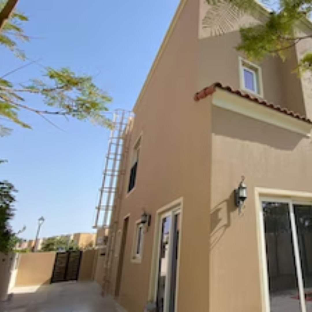 picture showing luxury villas in The Tijarah Town area 
